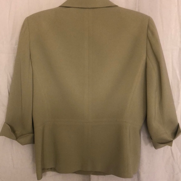 Jacket - Picture 3 of 4